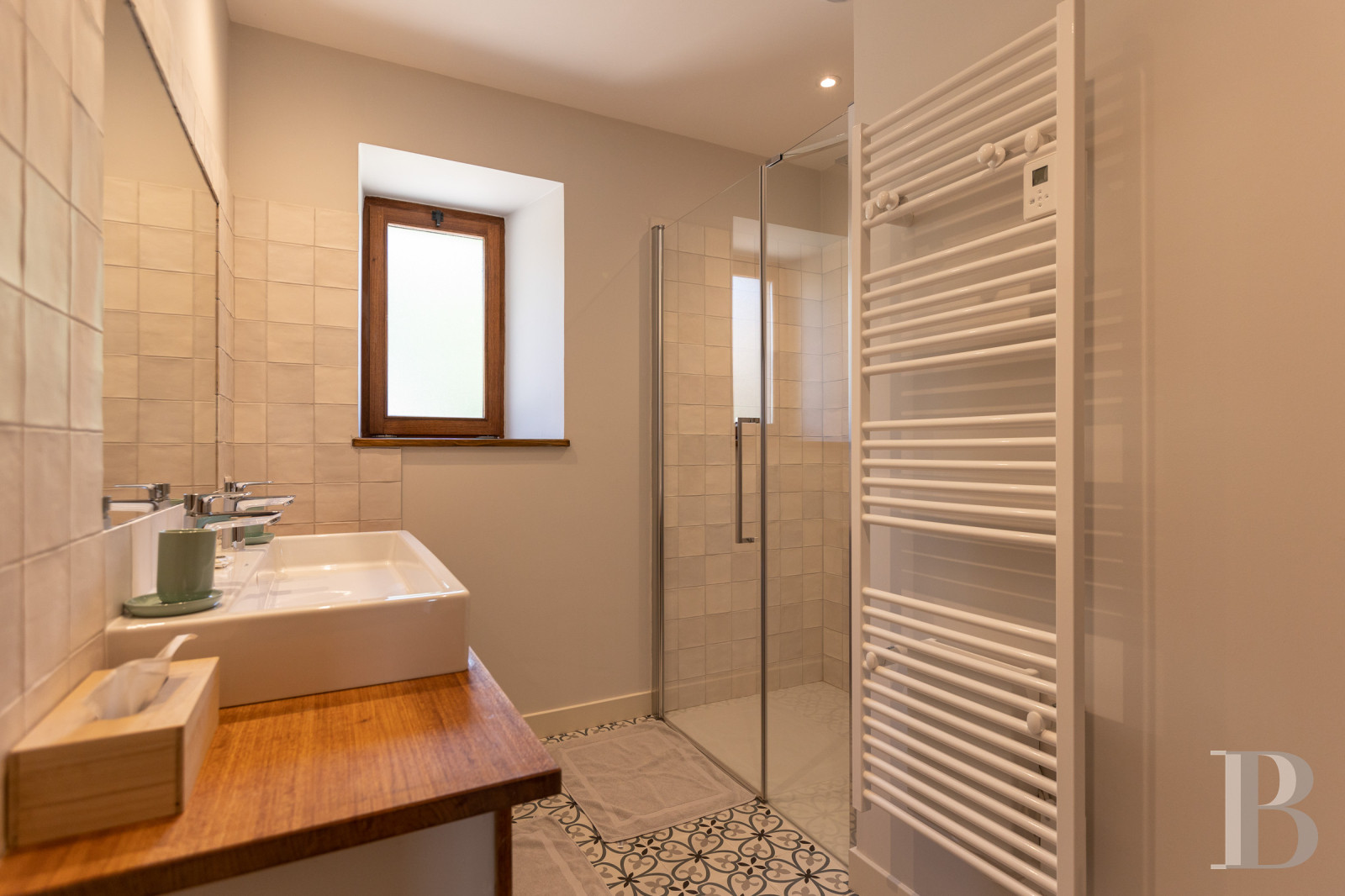 A former 17th-century farmhouse in the shadow of a chateau, in Saint-Alban-Auriolles in the Ardèche - photo  n°15